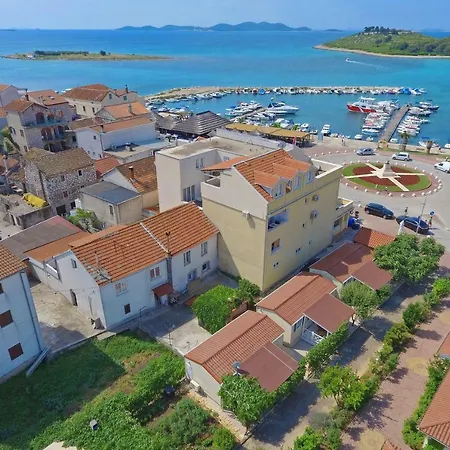 Lavender Mobile 4* Pakoštane