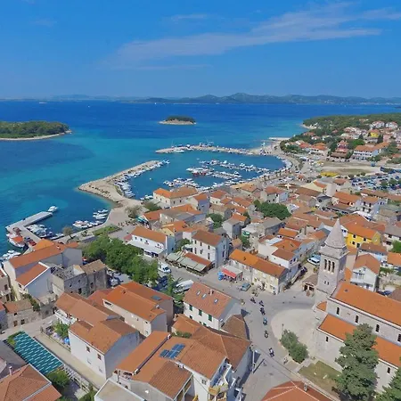 Lavender Mobile Semesterpark 4*