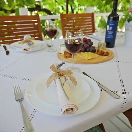 Lavender Mobile Holiday park Pakostane