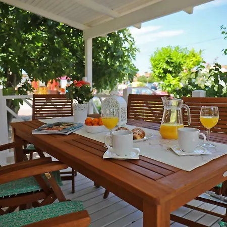 Lavender Mobile 4* Pakoštane