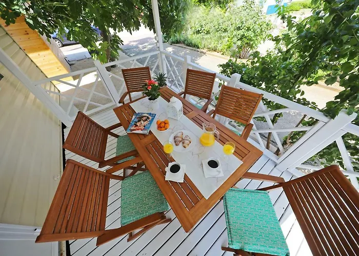 Lavender Mobile Tatil parkı 4*