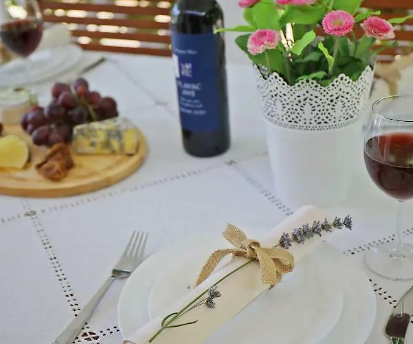 홀리데이파크 Lavender Mobile