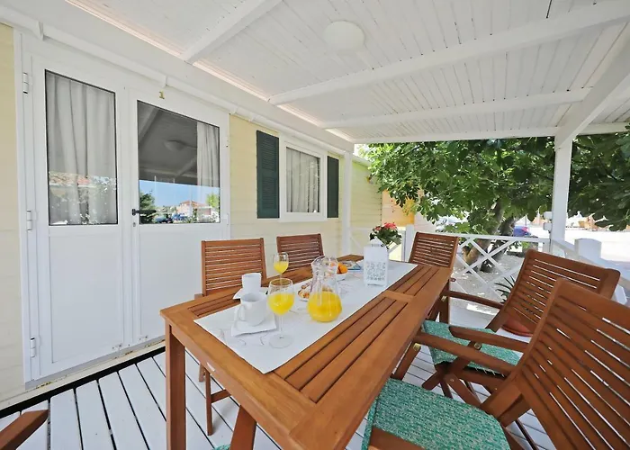 Lavender Mobile 홀리데이파크