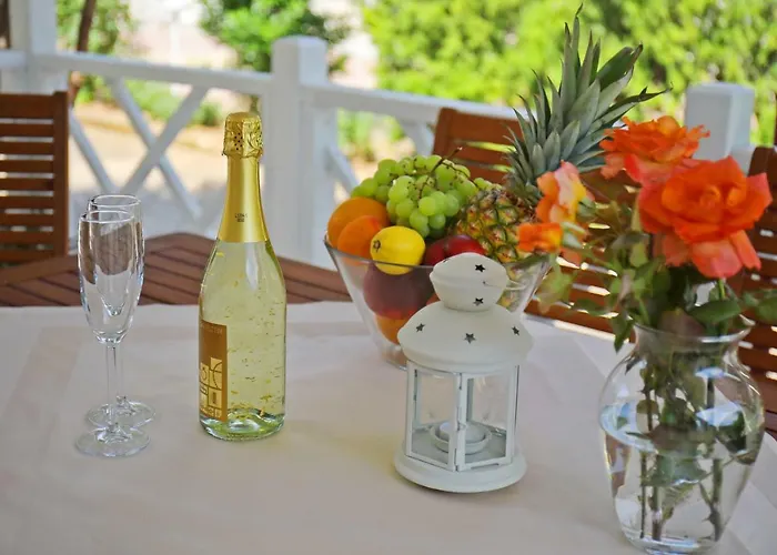 Lavender Mobile 홀리데이파크 4*