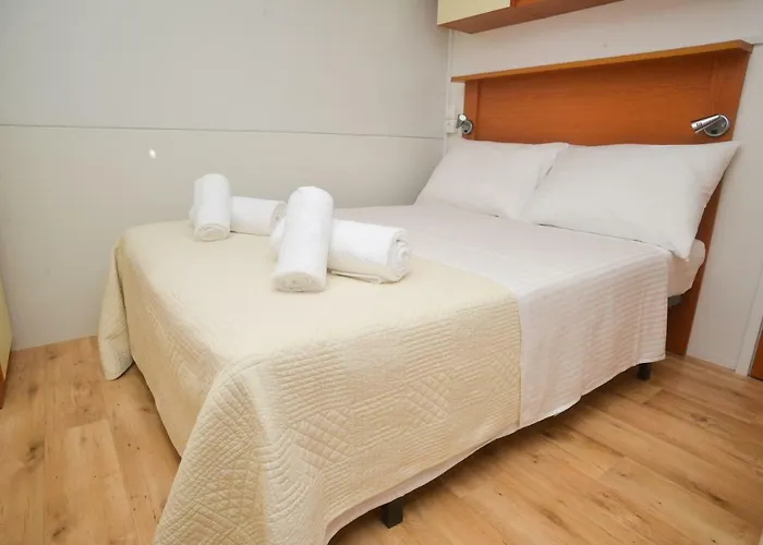 Lavender Mobile Park za odmor 4*